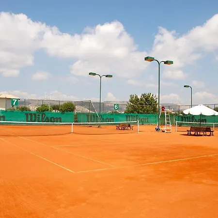 Beautiful Villa Pera With Private Pool And Lovely Gardens, Aphrodite Hills 빌라 코우클리아