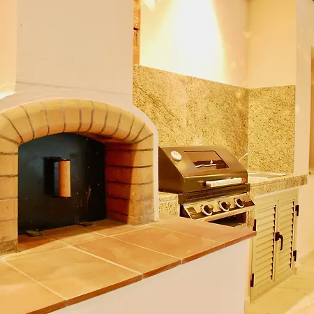 빌라 Beautiful Villa Pera With Private Pool And Lovely Gardens, Aphrodite Hills 코우클리아