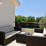 Beautiful Villa Pera With Private Pool And Lovely Gardens, Aphrodite Hills Villa Kúklia