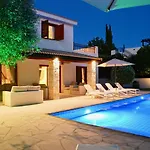 Villa Beautiful Villa Pera With Private Pool And Lovely Gardens, Aphrodite Hills