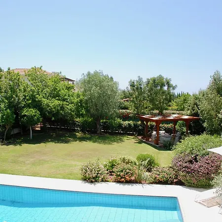Beautiful Villa Pera With Private Pool And Lovely Gardens, Aphrodite Hills Villa