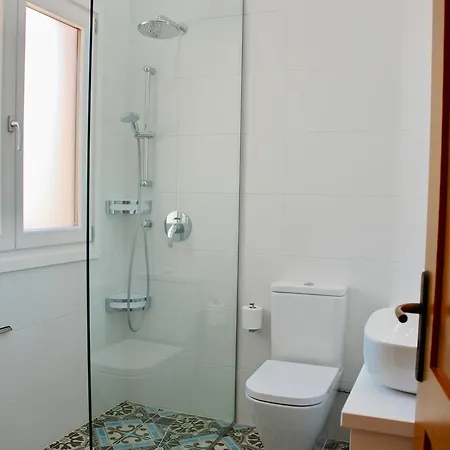 Beautiful Villa Pera With Private Pool And Lovely Gardens, Aphrodite Hills Villa