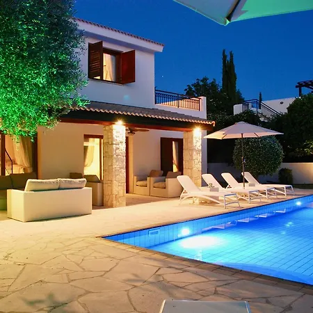 Villa Beautiful Villa Pera With Private Pool And Lovely Gardens, Aphrodite Hills