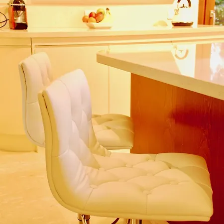 Beautiful Villa Pera With Private Pool And Lovely Gardens, Aphrodite Hills Villa Kouklia