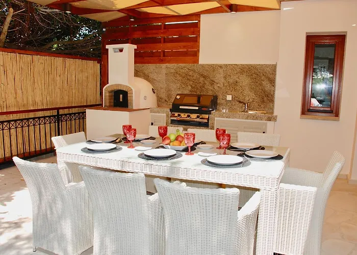 Beautiful Villa Pera With Private Pool And Lovely Gardens, Aphrodite Hills *