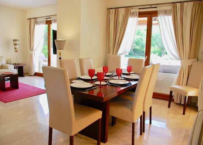 Beautiful Villa Pera With Private Pool And Lovely Gardens, Aphrodite Hills *