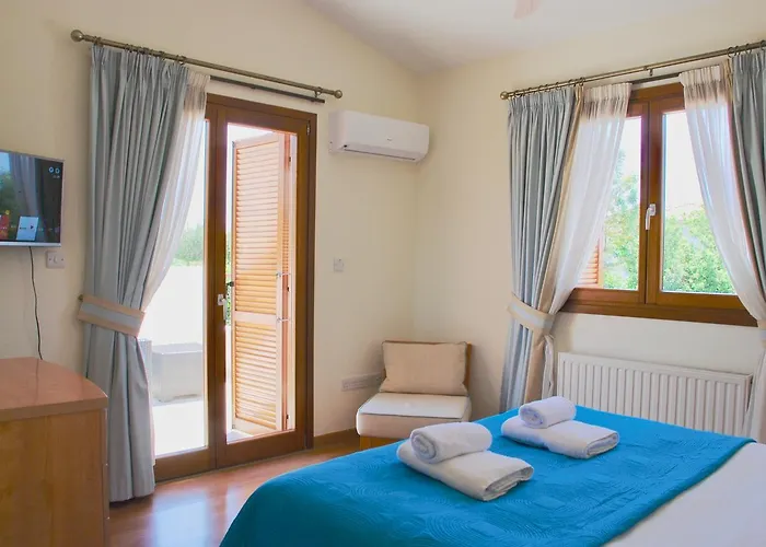 Beautiful Villa Pera With Private Pool And Lovely Gardens, Aphrodite Hills